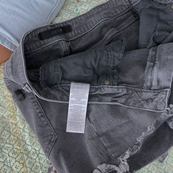 JOES JEANS EUC the Ozzie raw hem shorts in faded Black Size 28 - Picture 9 of 10